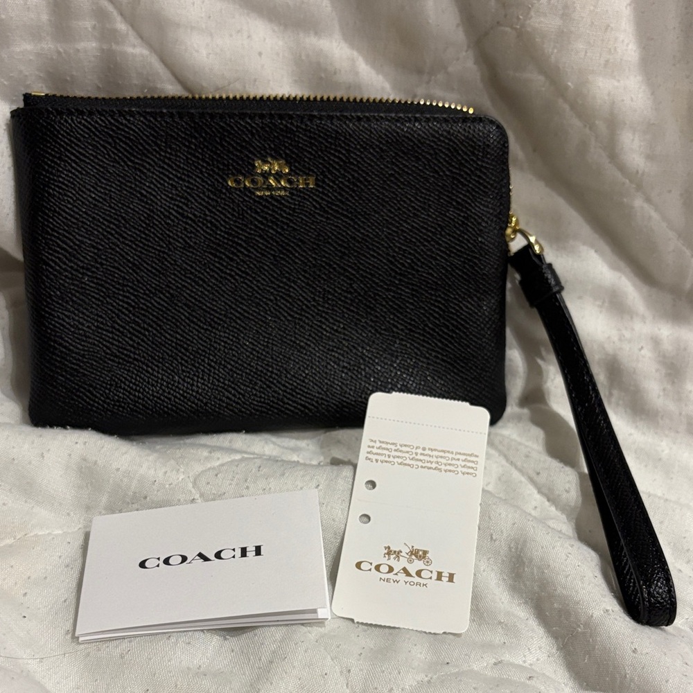 BNWT Coach Authentic Real Black Wristlet with Gold Accents